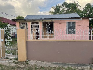 House For Rent in Bog  Walk, St. Catherine Jamaica | [7]