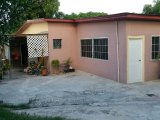 House For Sale in Off Molynes Road, Kingston / St. Andrew Jamaica | [6]