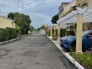 Townhouse For Rent in Norbrook, Kingston / St. Andrew Jamaica | [12]