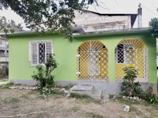 3 bed House For Sale - Norwood PenParadise Pen, St. James, Jamaica