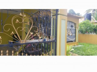 4 bed House For Sale in ANGELS ESTATE SPANISH TOWN, St. Catherine, Jamaica