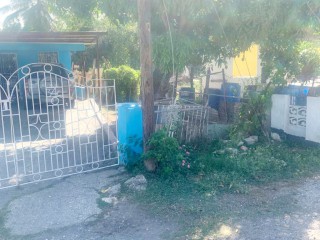 House For Sale in Sydenham Housing Scheme, St. Catherine Jamaica | [3]