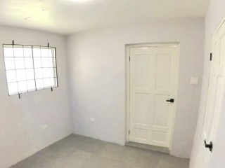 Apartment For Rent in Tucker Ave, Kingston / St. Andrew Jamaica | [4]