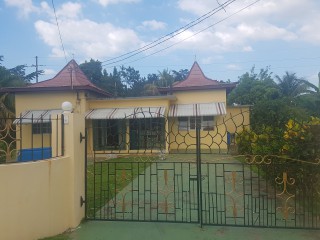 House For Rent in Santa Cruz St Elizabeth, St. Elizabeth Jamaica | [11]