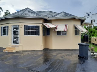 House For Sale in Cedar Grove Estate Mandeville, Manchester Jamaica | [2]