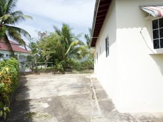 House For Sale in Santa Cruz, St. Elizabeth Jamaica | [9]