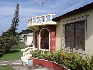 House For Sale in Duckenfield ST THOMAS, St. Thomas Jamaica | [12]