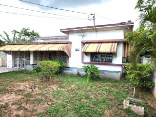 House For Sale in Washington Gardens, Kingston / St. Andrew Jamaica | [1]