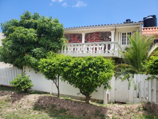 Townhouse For Sale in Oaklands, Kingston / St. Andrew Jamaica | [2]