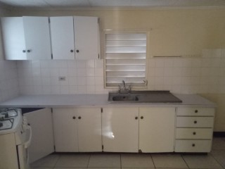 2 bed Flat For Rent in Mona Heights, Kingston / St. Andrew, Jamaica