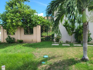 House For Rent in Cluster C  Caymanas Estate, St. Catherine Jamaica | [5]