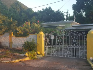 House For Sale in MOUNTAIN VIEW, Kingston / St. Andrew Jamaica | [3]