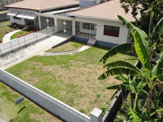 House For Sale in Mandeville, Manchester Jamaica | [4]