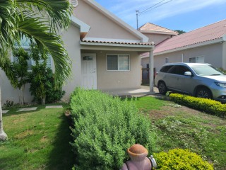 House For Rent in Cluster C  Caymanas Estate, St. Catherine Jamaica | [7]