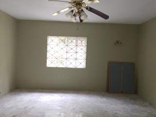 Flat For Rent in Kingston 8, Kingston / St. Andrew Jamaica | [3]