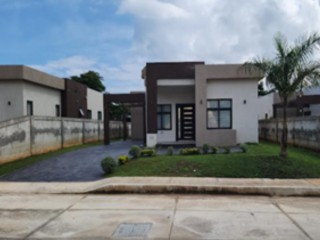 2 bed House For Sale in OCHO RIOS, St. Ann, Jamaica