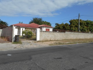 House For Sale in Eastwood Park Garden, Kingston / St. Andrew Jamaica | [11]