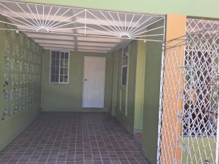 4 bed House For Sale in Passage Fort Portmore, St. Catherine, Jamaica