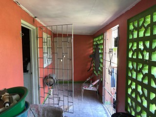 House For Sale in Linstead, St. Catherine Jamaica | [10]