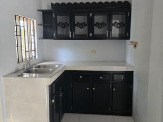 Flat For Rent in Red Hills Gardens, Kingston / St. Andrew Jamaica | [11]