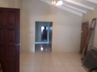 House For Rent in Chudleigh District, Manchester Jamaica | [13]