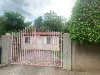 2 bed House For Sale in Spanish Town, St. Catherine, Jamaica