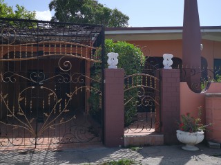 House For Sale in Portmore, St. Catherine Jamaica | [2]