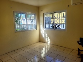 House For Rent in Kgn 20, Kingston / St. Andrew Jamaica | [3]