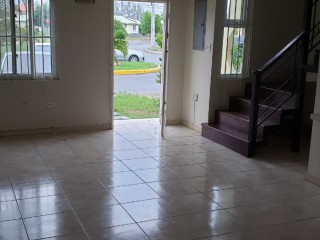 Townhouse For Rent in Portmore Country Club, St. Catherine Jamaica | [1]