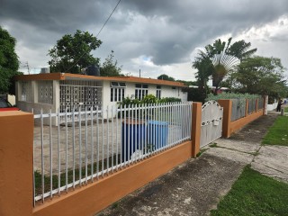 House For Sale in Mona Heights, Kingston / St. Andrew Jamaica | [8]