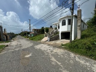 3 bed House For Sale in Freetown, Clarendon, Jamaica