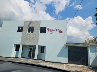 Commercial building For Rent in SHORTWOOD ROAD, Kingston / St. Andrew, Jamaica