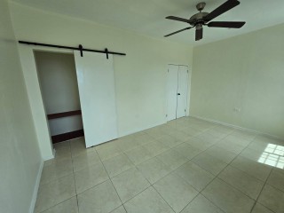 Apartment For Rent in Tucker Ave, Kingston / St. Andrew Jamaica | [2]