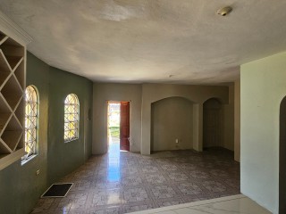 House For Rent in White Water Meadows, St. Catherine Jamaica | [5]