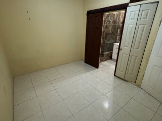 House For Rent in Off Molynes Road closer to Blvd, Kingston / St. Andrew Jamaica | [6]