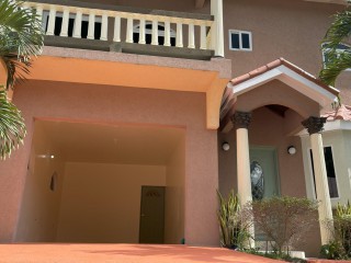 Townhouse For Sale in Red Hills, Kingston / St. Andrew Jamaica | [2]