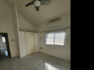 House For Rent in Caymanas Country Club Estate, St. Catherine Jamaica | [7]