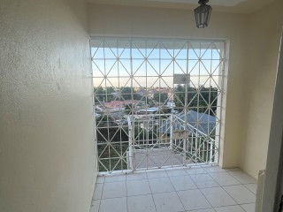 Flat For Rent in Armour Heights, Kingston / St. Andrew Jamaica | [6]