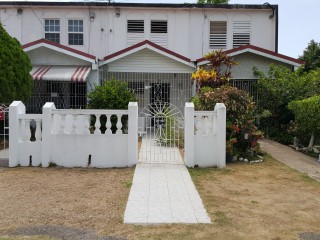 Townhouse For Sale in Molynes Court Molynes Rd, Kingston / St. Andrew Jamaica | [14]