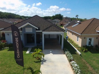 House For Sale in Gates of Edgehill, St. Mary Jamaica | [2]