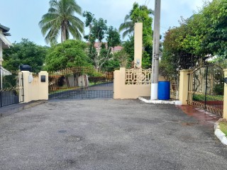 House For Sale in Cedar Grove Estate Mandeville, Manchester Jamaica | [7]