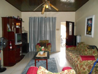 House For Sale in Hampton Green, St. Catherine Jamaica | [3]