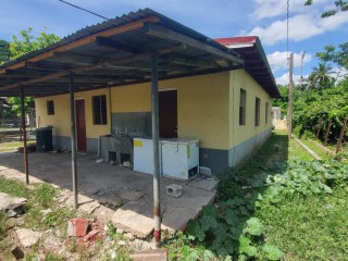 House For Sale in Featherbed Lane Brownsdale, St. Catherine Jamaica | [3]