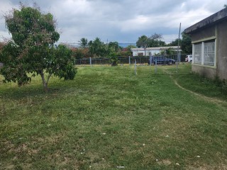 House For Sale in Fairfield Road Coles Pen, St. Catherine Jamaica | [6]