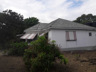 House For Sale in May Pen, Clarendon Jamaica | [4]