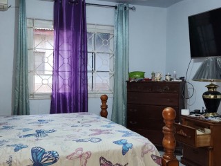 House For Sale in SYDENHAM COTTAGE, St. Catherine Jamaica | [8]