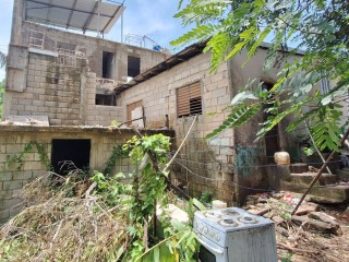 6 bed House For Sale in Spanish Town, St. Catherine, Jamaica