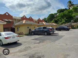 Townhouse For Sale in Havendale, Kingston / St. Andrew Jamaica | [1]