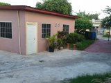 House For Sale in Off Molynes Road, Kingston / St. Andrew Jamaica | [4]