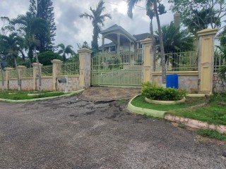 House For Sale in Godfrey Lands Woodlawn Mandeville, Manchester Jamaica | [1]